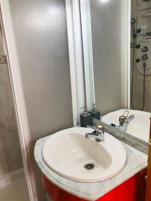 Acogedor Apartamento Muy Cerca Del Centro Appartement Puertollano Buitenkant foto